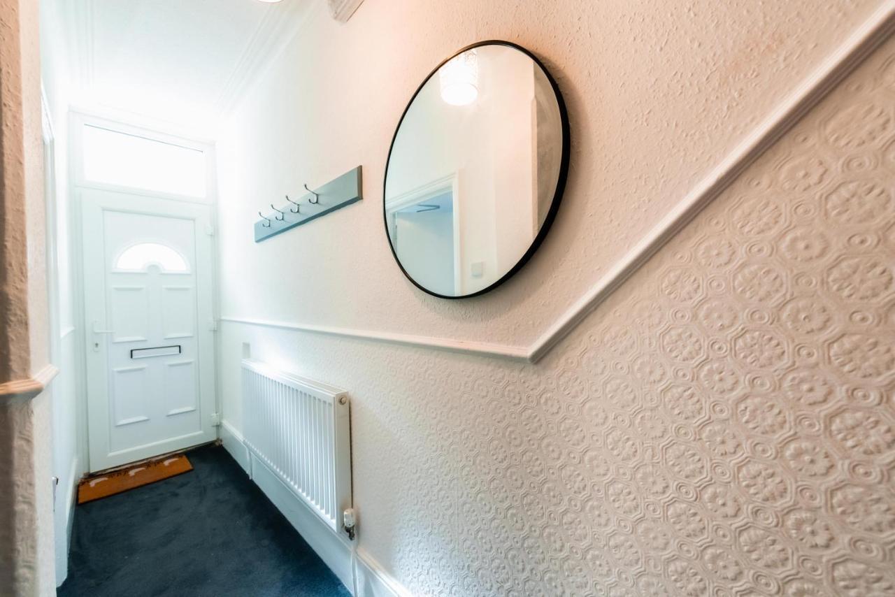 The Private Villa, Northampton Centre, 9 Beds, 5 Bedrooms, Sleeps 12 Zewnętrze zdjęcie