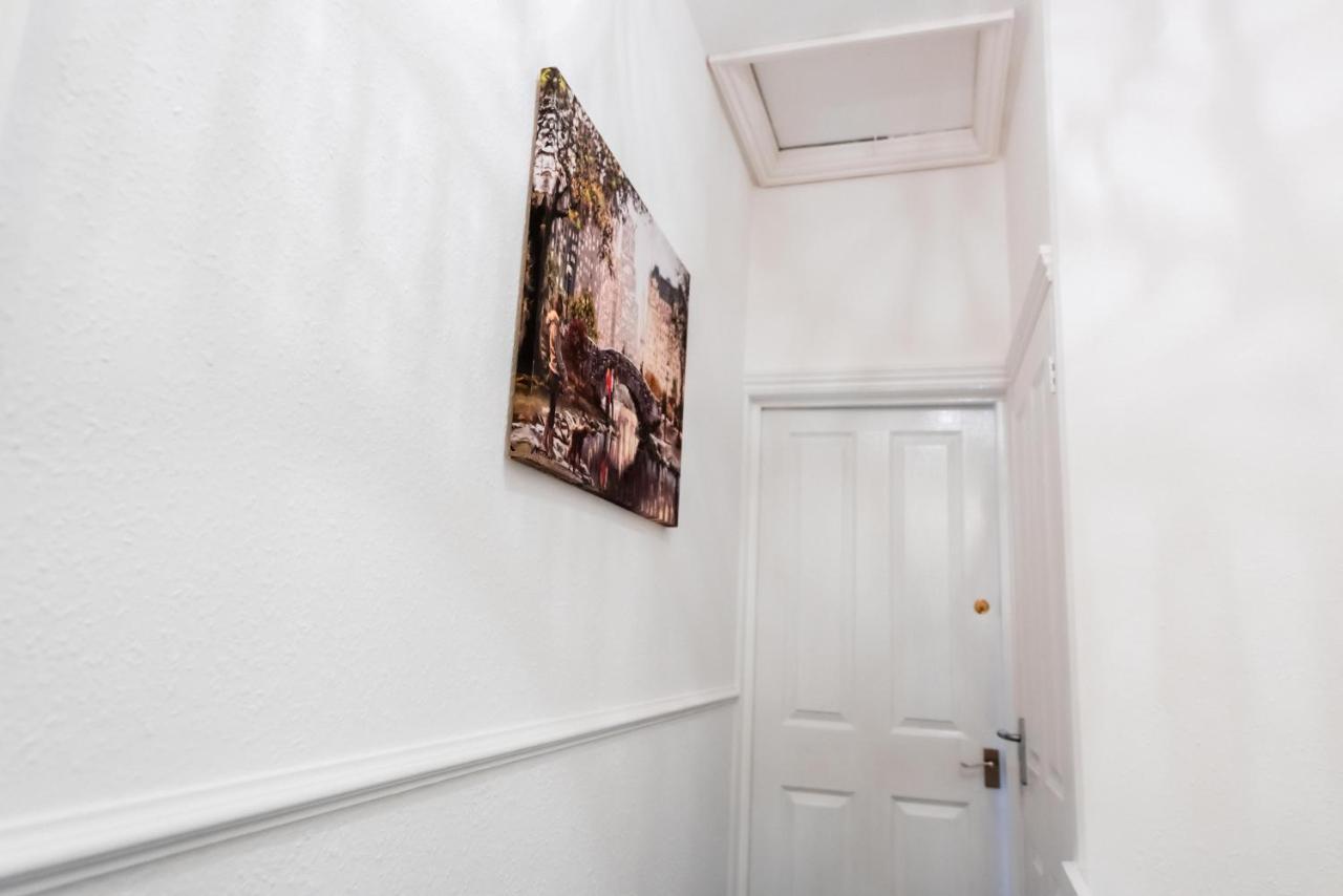 The Private Villa, Northampton Centre, 9 Beds, 5 Bedrooms, Sleeps 12 Zewnętrze zdjęcie